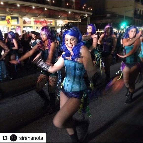 Meet your Posher, Fallon - Picture 2 of 7